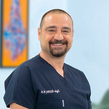 Dr. Özgür Öztan